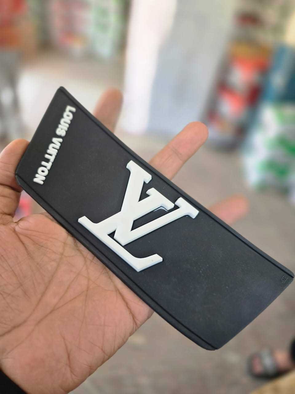 ربر sbort - اسود*ابيض - LV