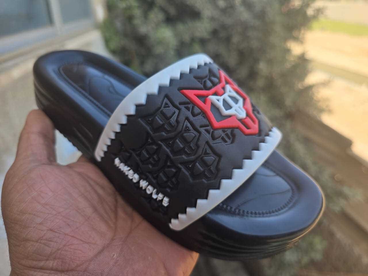 3009 شبشب ربر بروتان شبابي -ولف- ابيض*احمر