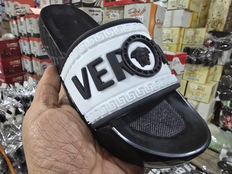 3007 شبشب ربر بروتان شبابي -فرزاتشي - ابيض*اسود