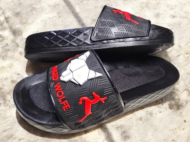 3007 شبشب ربر بروتان شبابي -ولف- ابيض*احمر