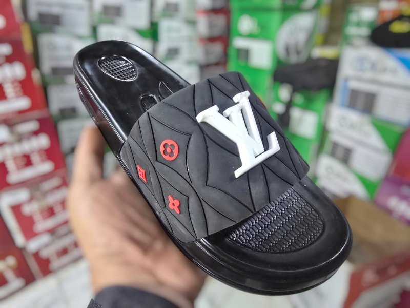 3006 شبشب ربر بروتان رجالي اديدس - LV2 - ابيض