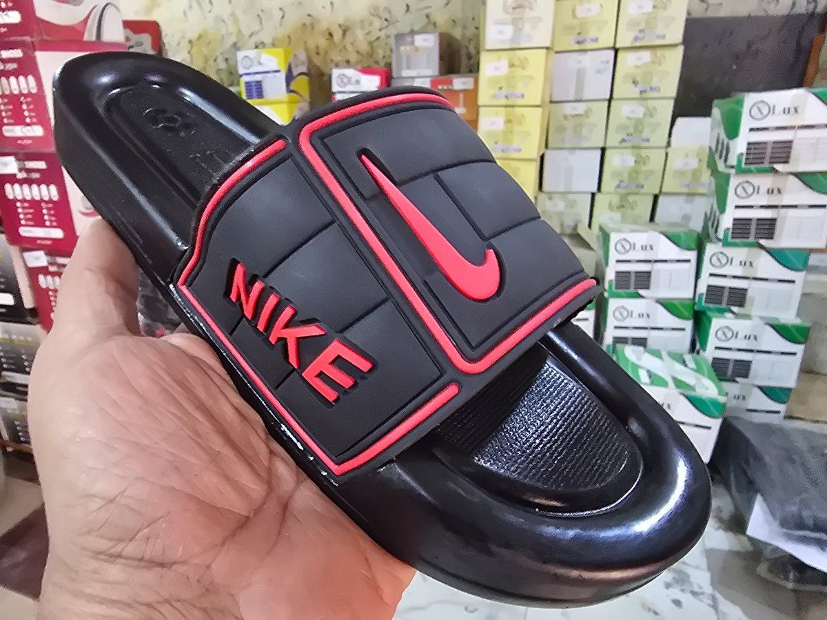 3006 شبشب ربر بروتان رجالي 3سم - nike2 - اسود*احمر