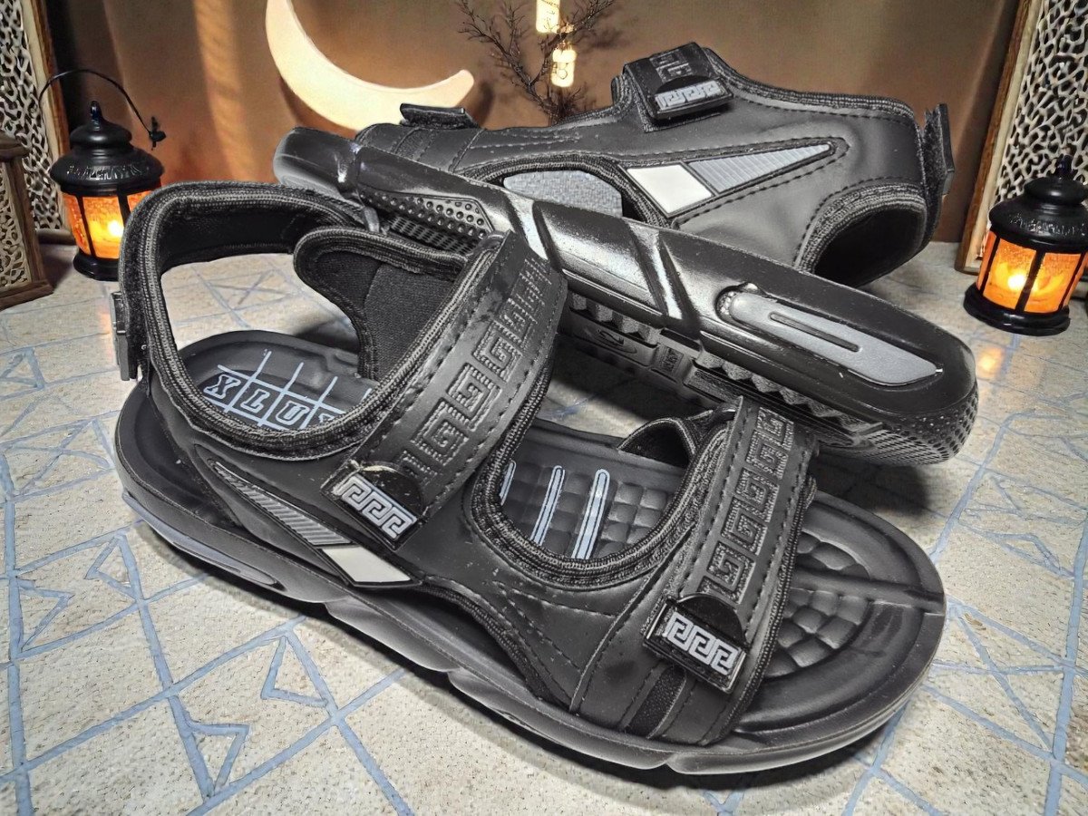 104 -صندل حقن رجالي xlux- اسود