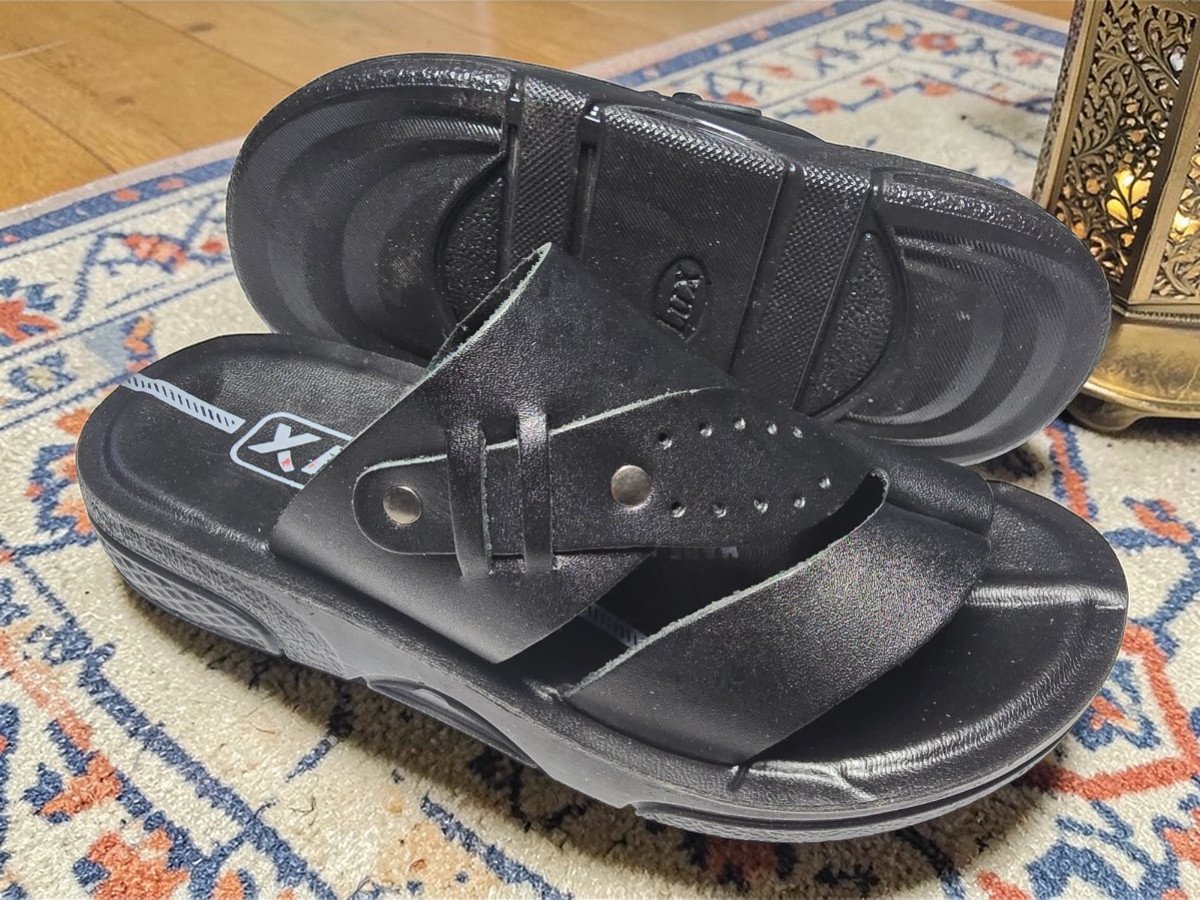 شبشب جلد شبابي - xlux - 701 -   اسود