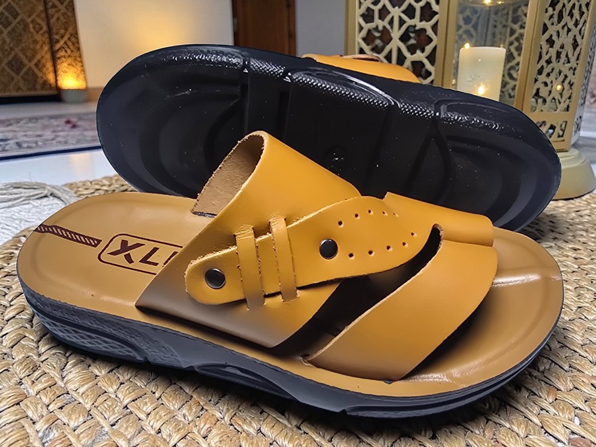 شبشب جلد شبابي - xlux - 701 -   عسلي