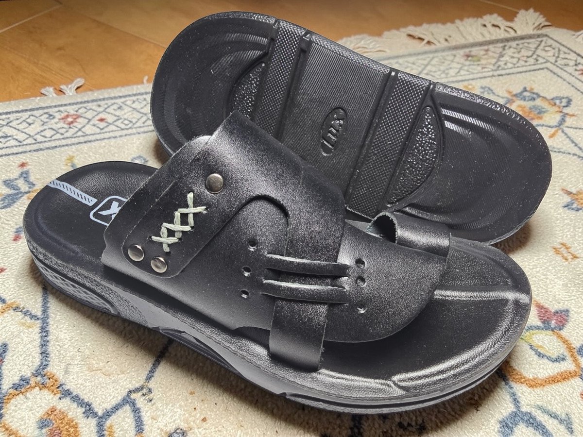 شبشب جلد شبابي - xlux - 704 -   اسود