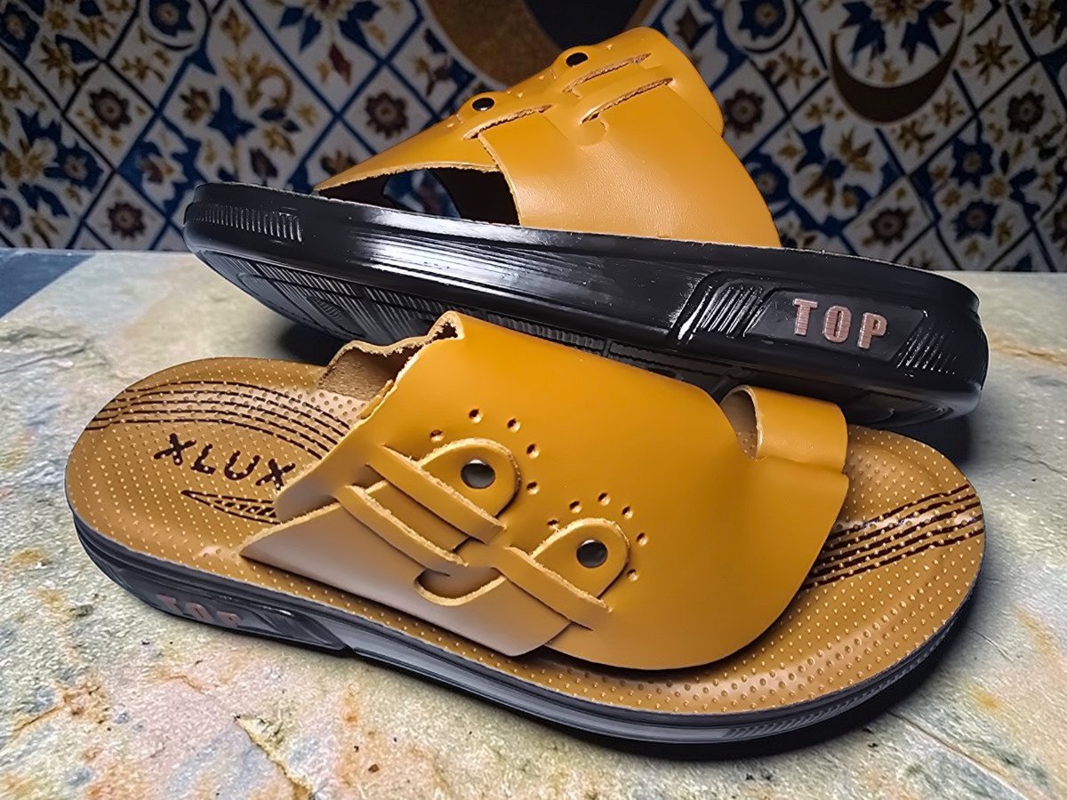 شبشب حقن رجالي xlux - 235- عسلي