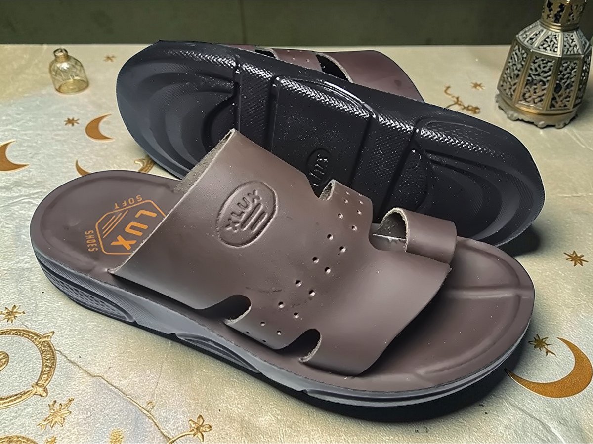 شبشب حقن رجالي xlux - 226- بني