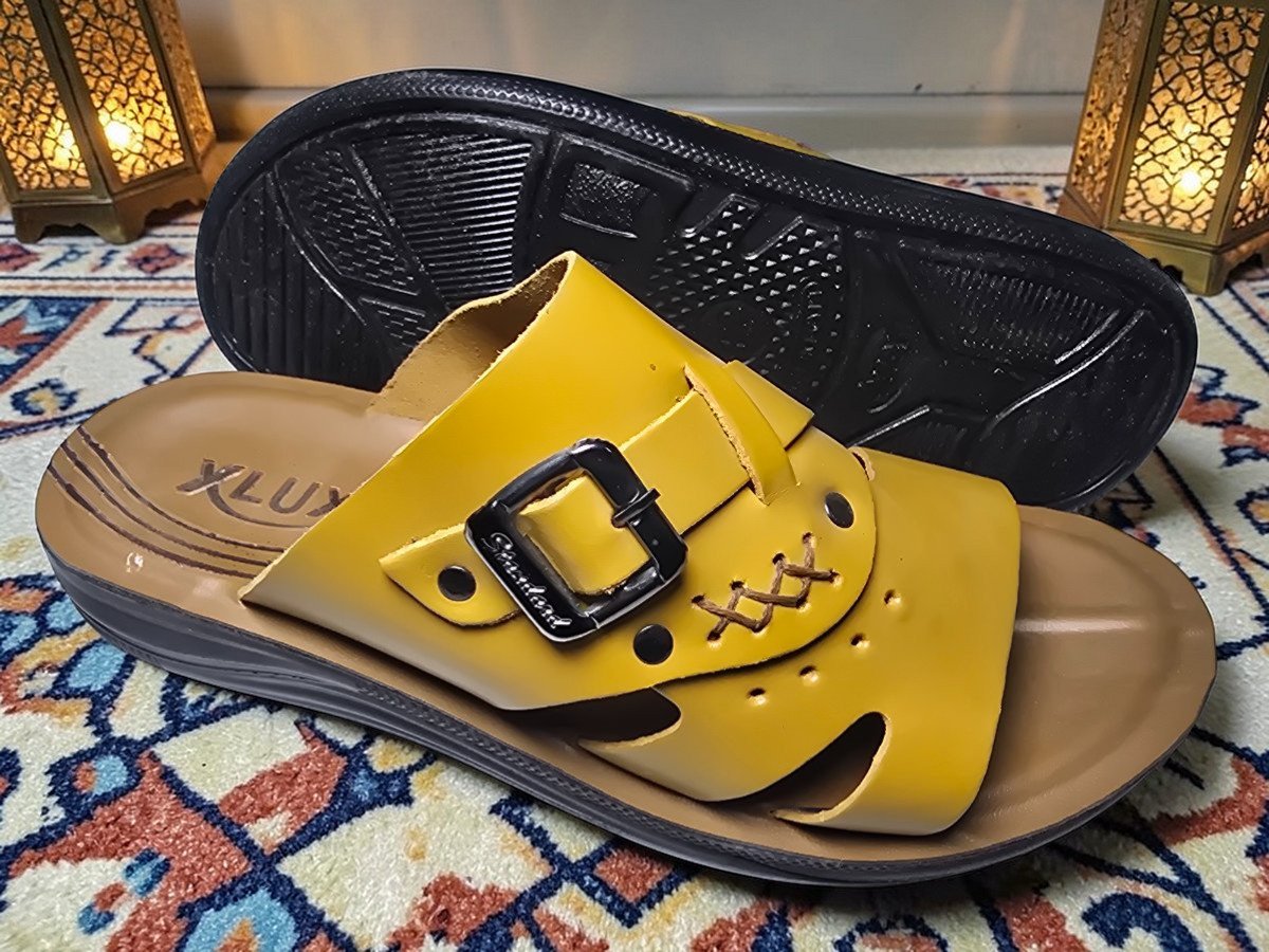 شبشب حقن رجالي xlux - 212- عسلي