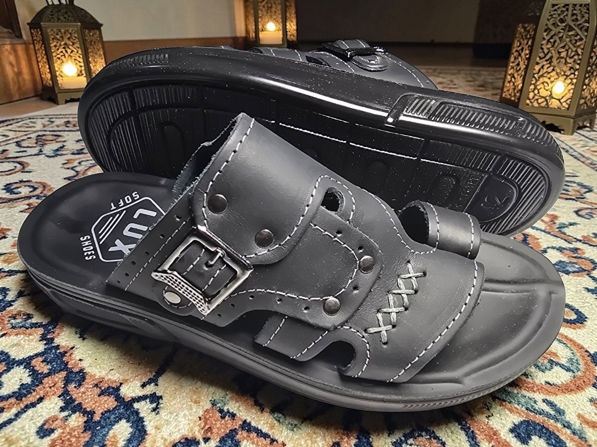 شبشب حقن رجالي xlux - 252- اسود