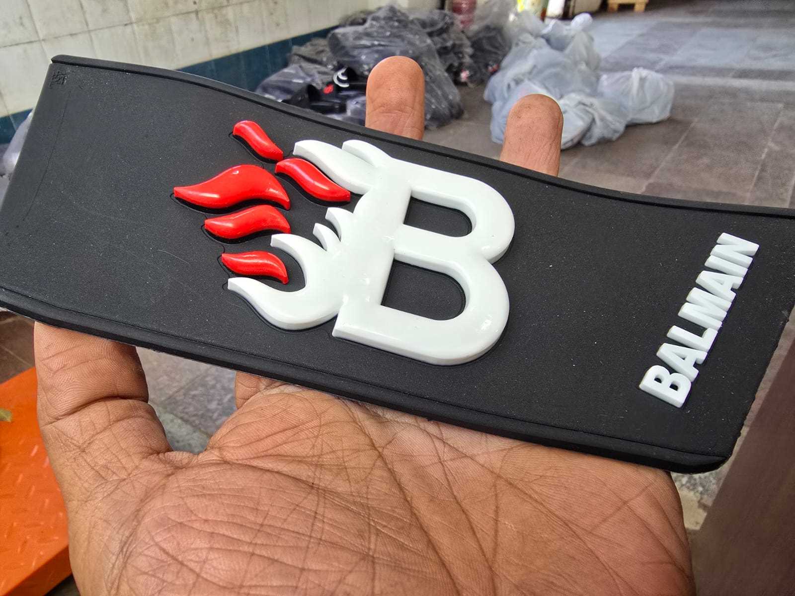 ربر sbort - ابيض*احمر- BB
